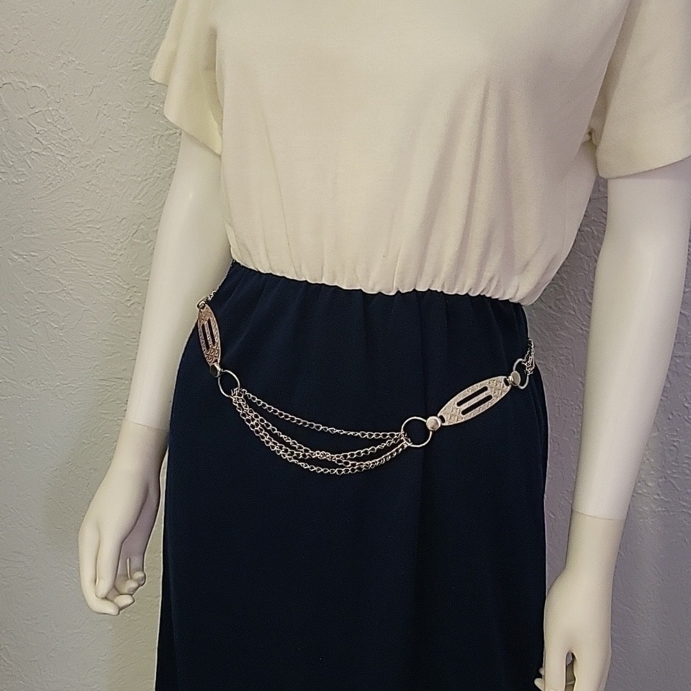 5/$25 Silvertone Disco Belly Layered Chain Belt - Picture 3 of 11